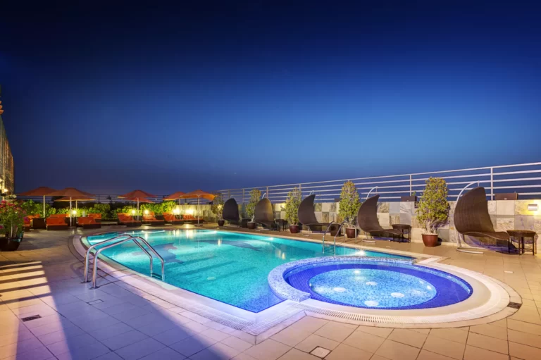 swimming-pool